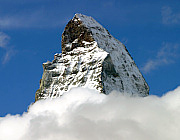 Matterhorn im Wolkenmeer - Photo und Copyright by  HeliWeb